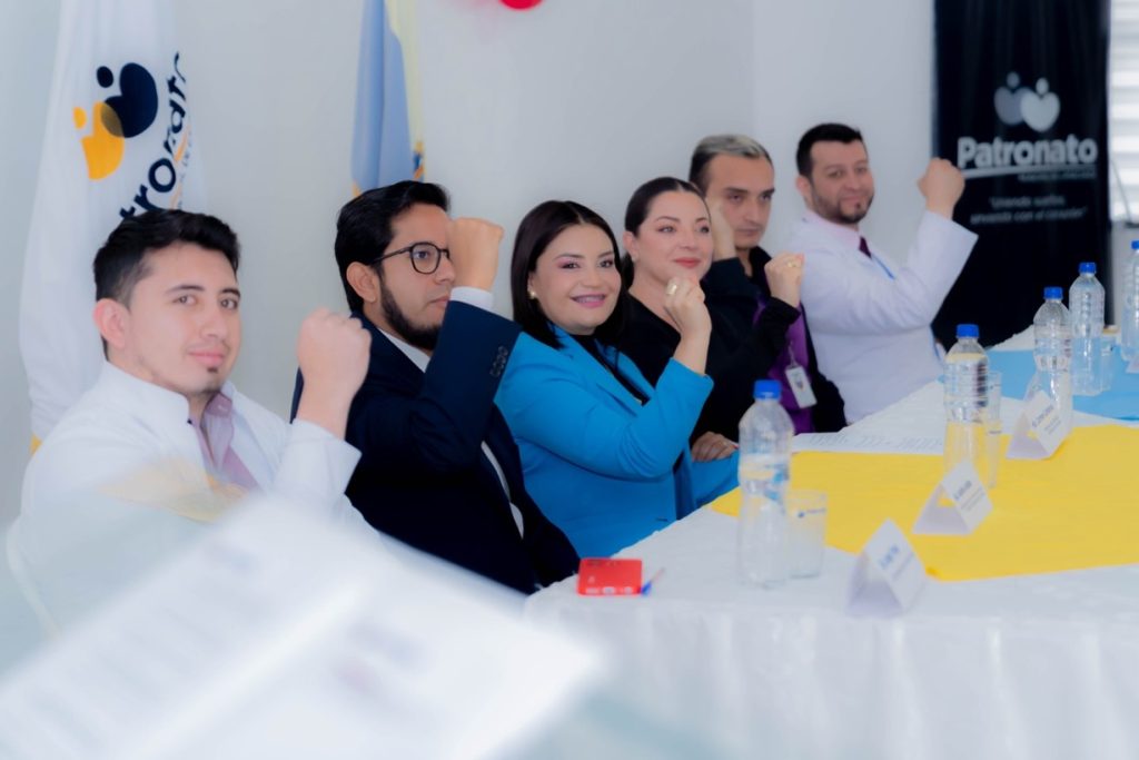 El Patronato Municipal de Latacunga impulsa campaña de prevención del VIH con pruebas rápidas gratuitas.