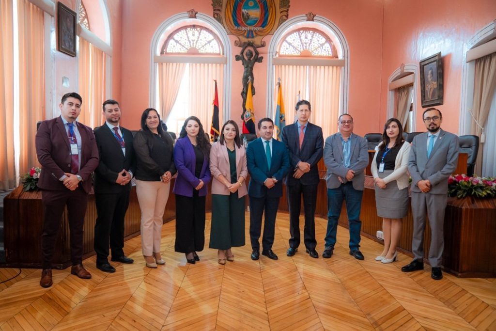 El Patronato Municipal de Latacunga, en conjunto con la Universidad Técnica de Cotopaxi, realizó el 1er Congreso de Salud Mental y Vida Saludable – Latacunga 2025